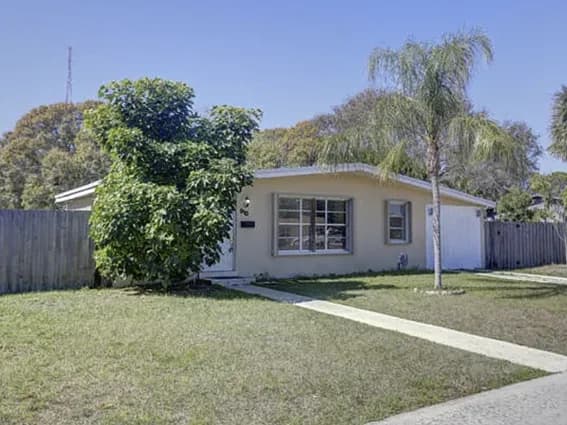 910 9th Street, Lake Park, FL, 33403