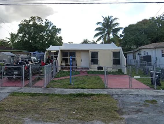 2912 Northwest 32nd Street, Miami, FL, 33142