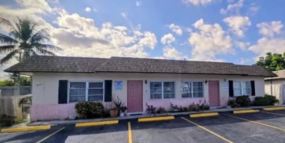 Northwest 31st Avenue, Fort Lauderdale, FL, 33309