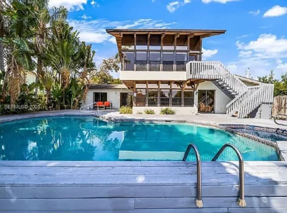 Northeast 18th Avenue, Oakland Park, FL, 33304