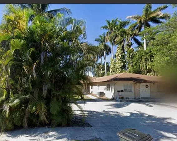Northeast 3rd Court, Biscayne Park, FL, 33161