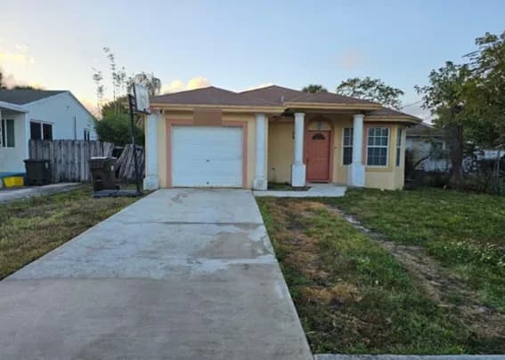 Dock Street, West Palm Beach, FL, 33401