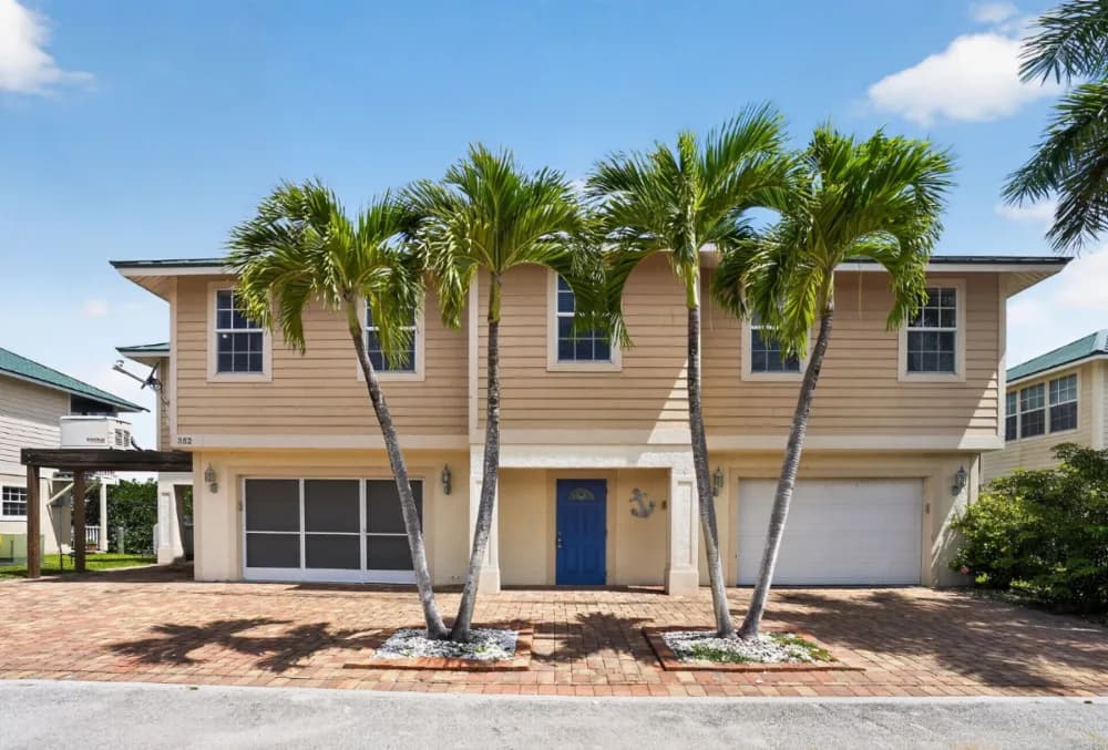 352 Freesia Street, Everglades City, FL, 34139