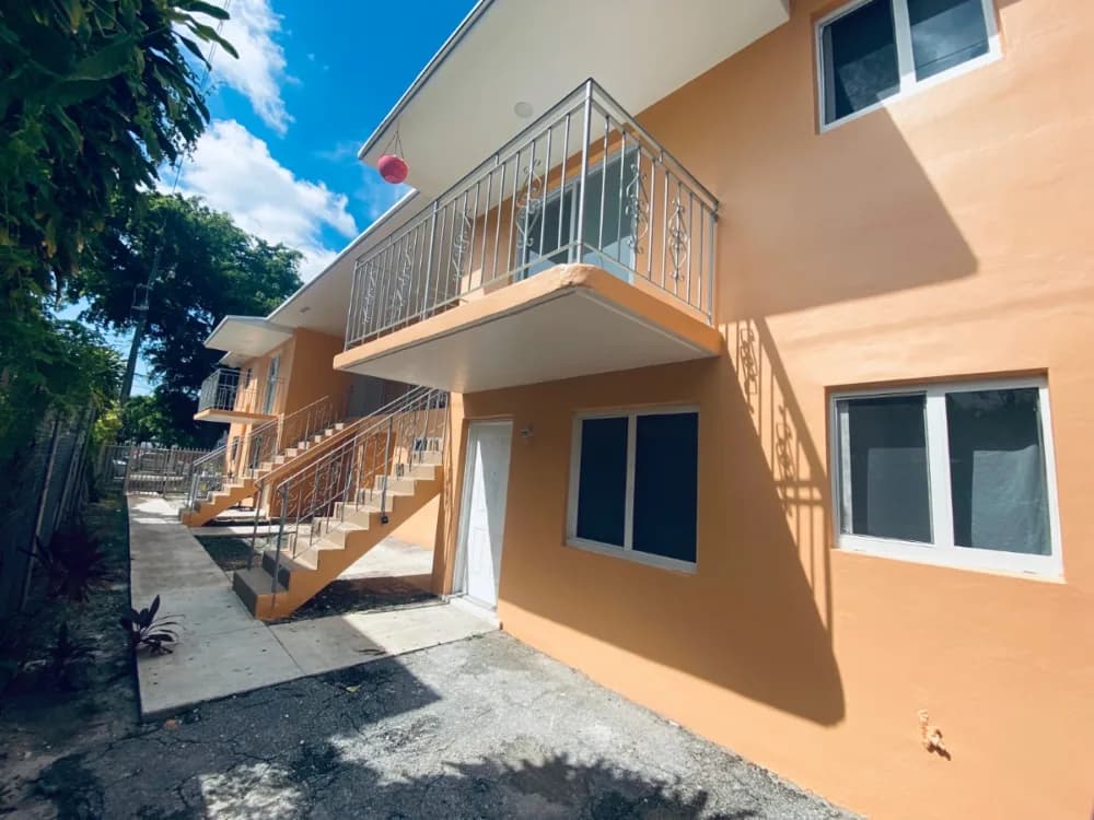 1121 Northwest 4th Street, Miami, FL, 33128