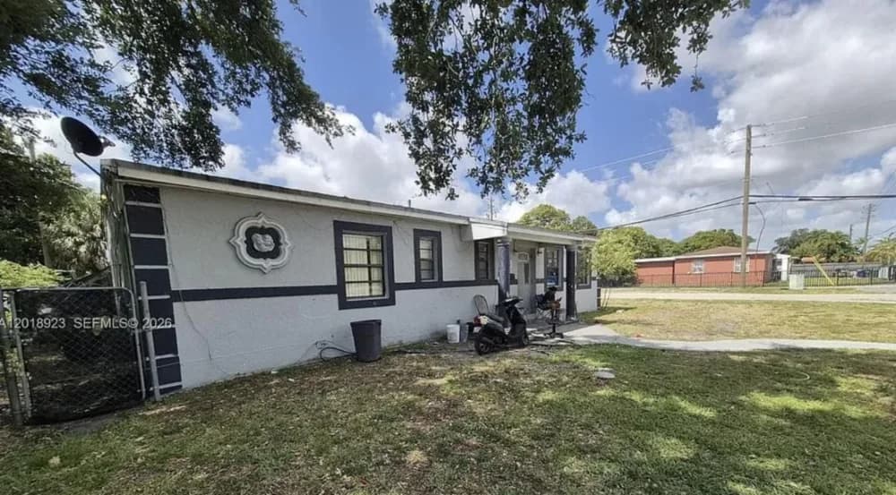 290 Northwest 191st Street, Miami, FL, 33169
