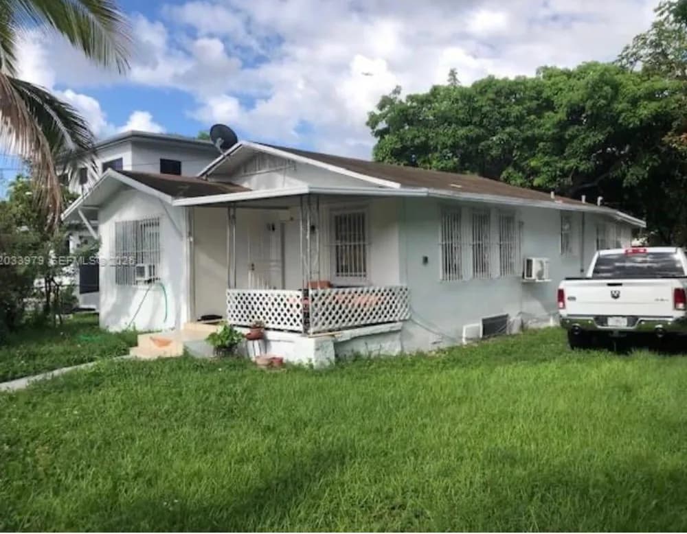 3xxx Nw 9xth St, Buena Vista, FL, 33127