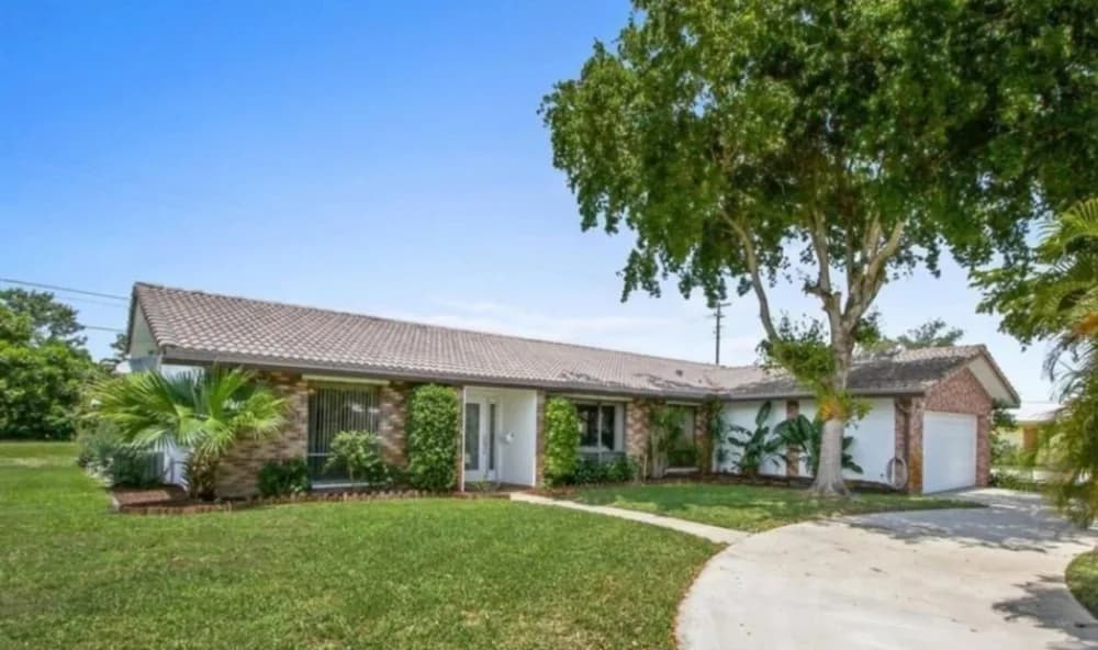 1501 Northwest 7th Street, Boca Raton, FL, 33486