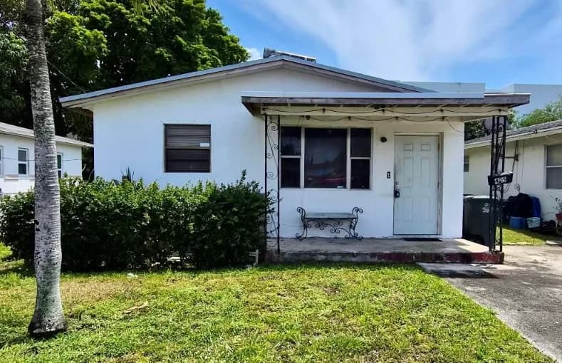 425 Northwest 6th Street, Hallandale Beach, FL, 33009