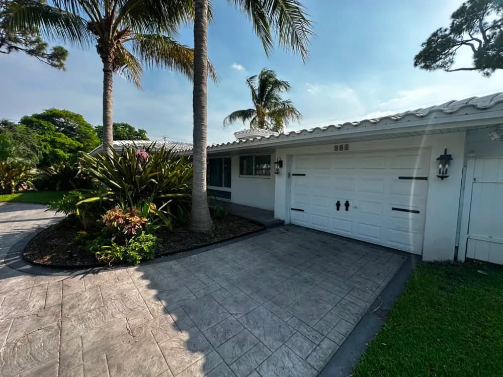 901 Southeast 12th Avenue, Deerfield Beach, FL, 33441
