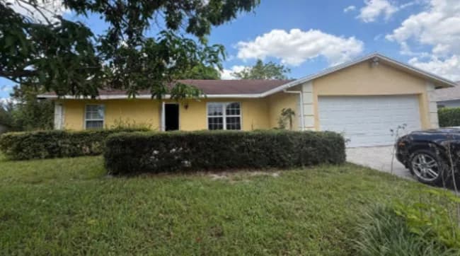 Martin Circle, Royal Palm Beach, FL, 33411