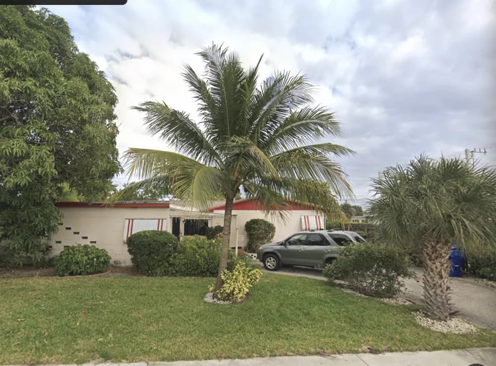 2010 Avenue H West, West Palm Beach, FL, 33404