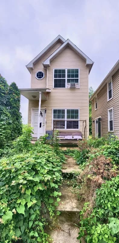 19 South Virginia Avenue, Brunswick, MD, 21716