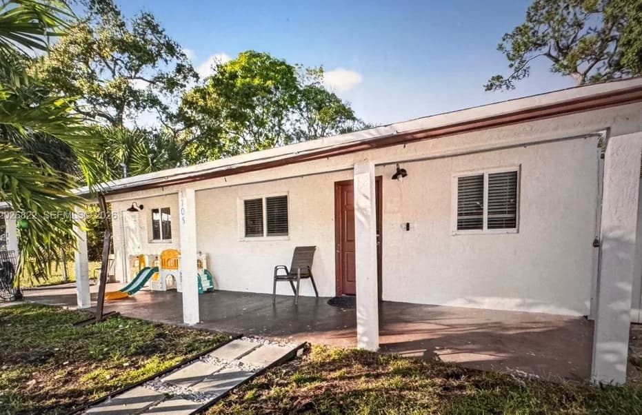 1705 Davie Boulevard, Fort Lauderdale, FL, 33312