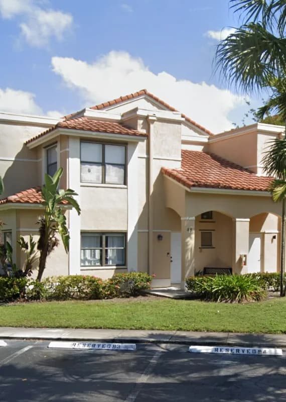 525 Racquet Club Road, Weston, FL, 33326