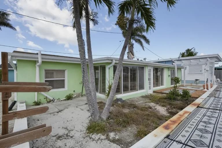 2647 Pine Street, Matlacha, FL, 33993
