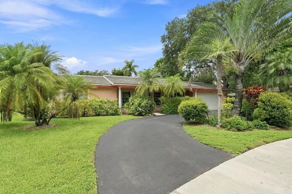 Northwest 71st Avenue, Fort Lauderdale, FL, 33317