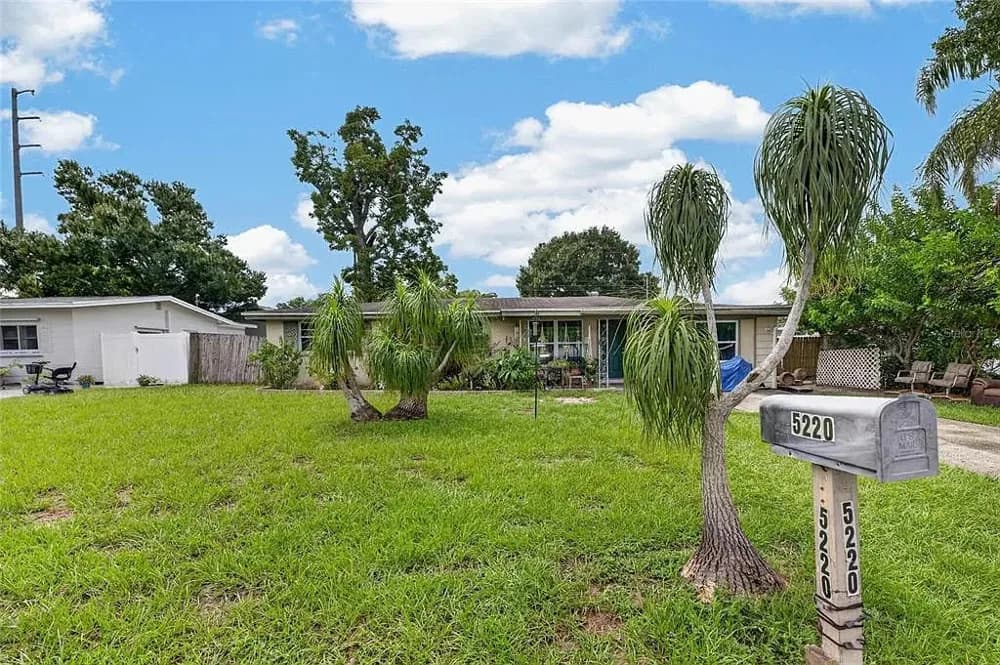 5220 55th Avenue North, St. Petersburg, FL, 33709