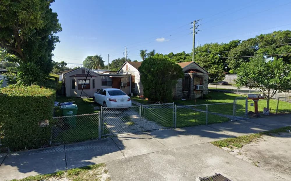 2490 Northwest 91st Street, Miami, FL, 33147