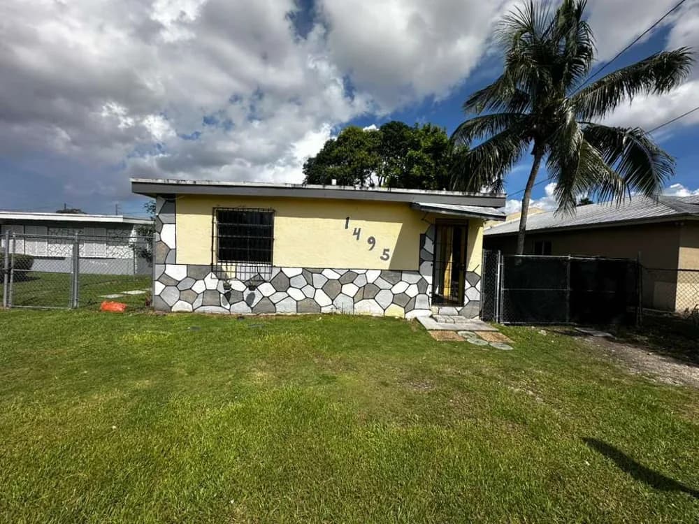 1495 Northwest 7th Place, Homestead, FL, 33034