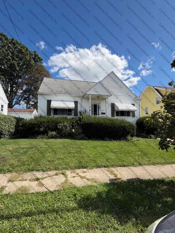 9th Street Southwest, Akron, OH, 44314