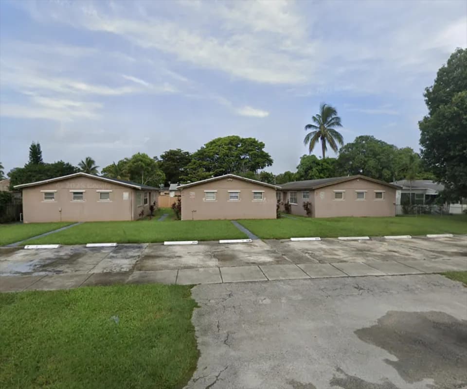 624 Southwest 4 Avenue, Hallandale Beach, FL, 33009
