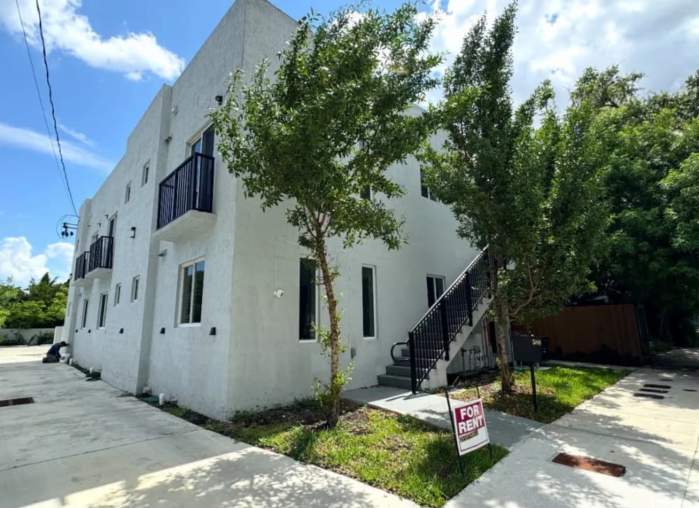 580 Northwest 34th Street, Miami, FL, 33127