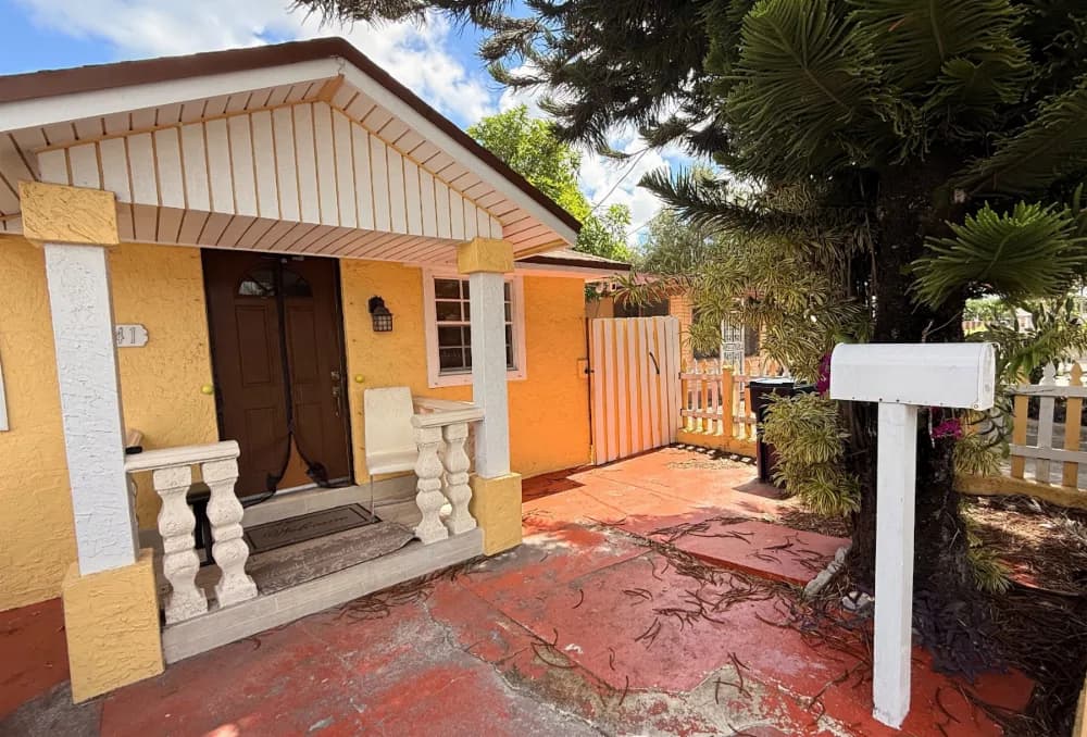10341 Northwest 6th Avenue, Miami, FL, 33150