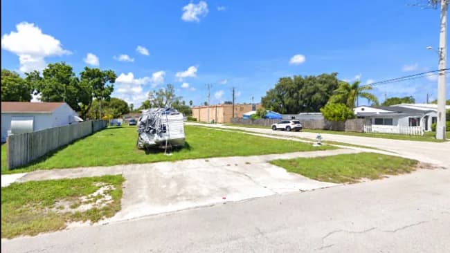 2403 Liberty Street, Hollywood, FL, 33020
