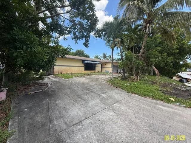 251 Southwest 16th Street, Pompano Beach, FL, 33060