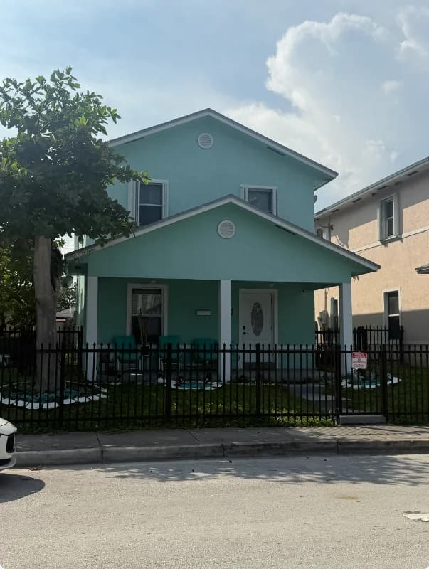 1990 Northwest 1st Place, Miami, FL, 33136